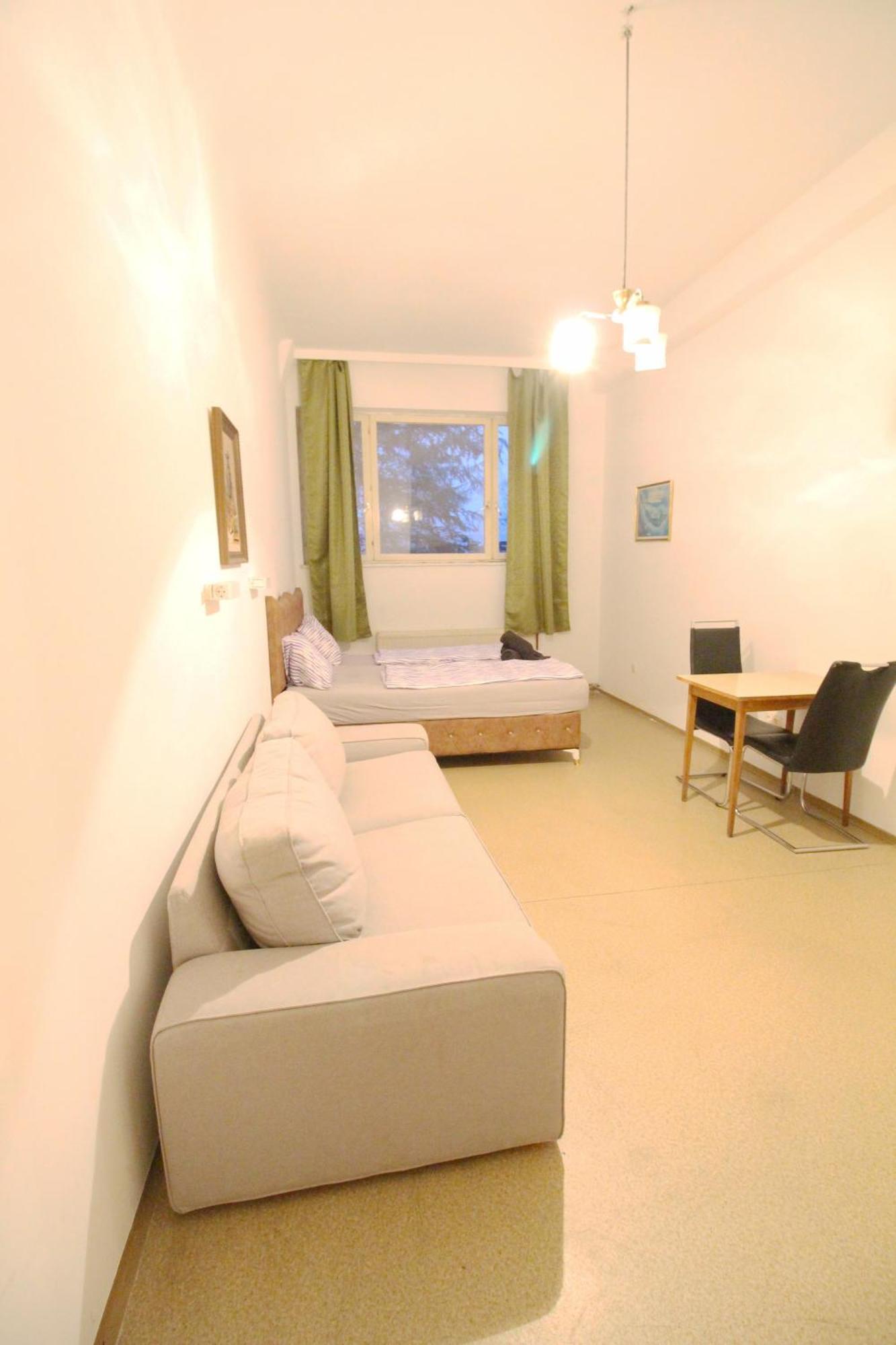 Triple In Hutteldorfer Strasse Area Apartahotel *